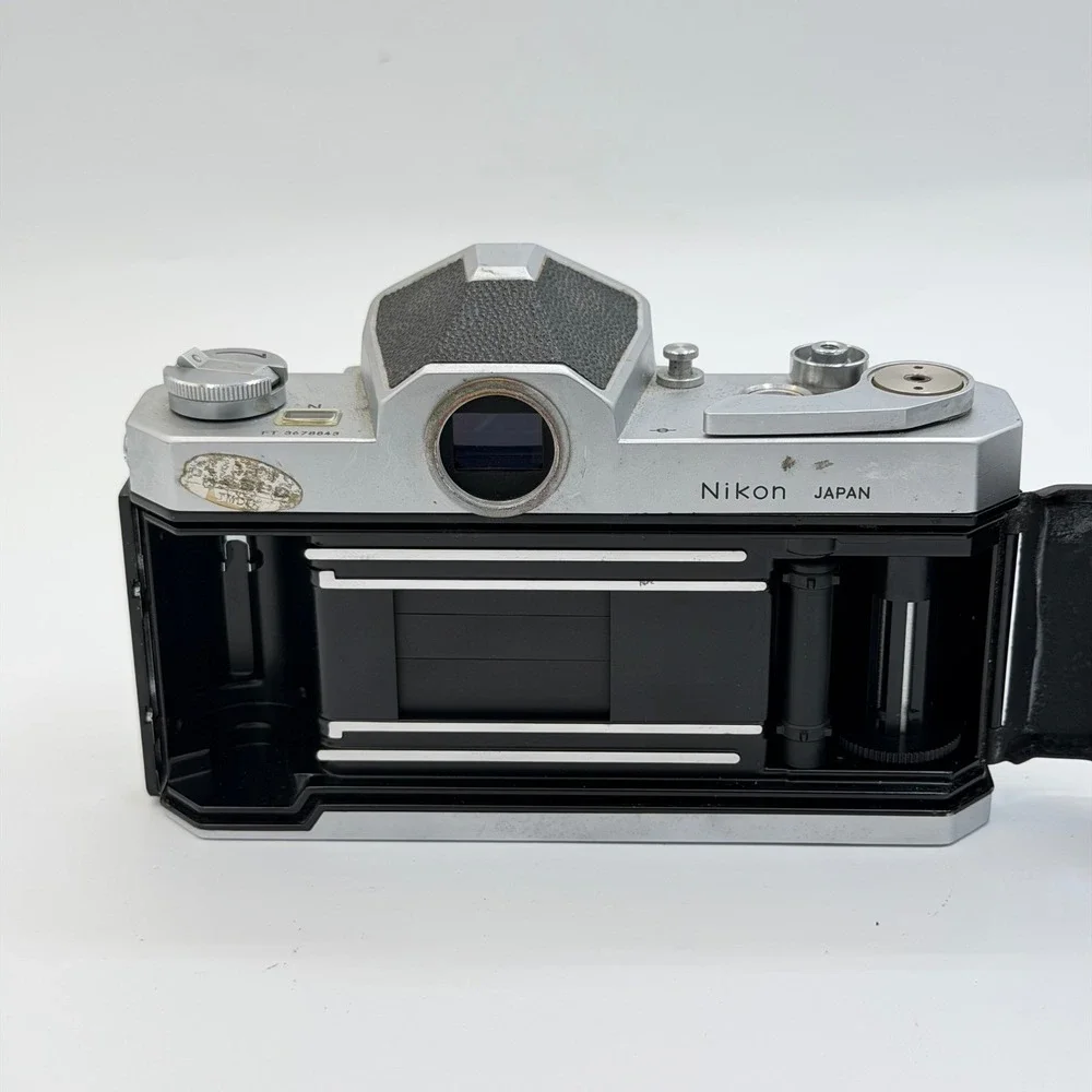 Nikon Nikkormat FTN 35mm SLR Film Camera Body Silver Made in Japan FTN 3678843
